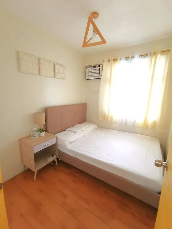Davao Condo 2Br Pool Wifi Netflix 2*,  菲律宾