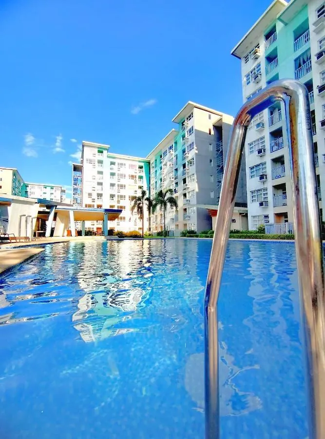 Davao Condo 2Br Pool Wifi Netflix 2*,