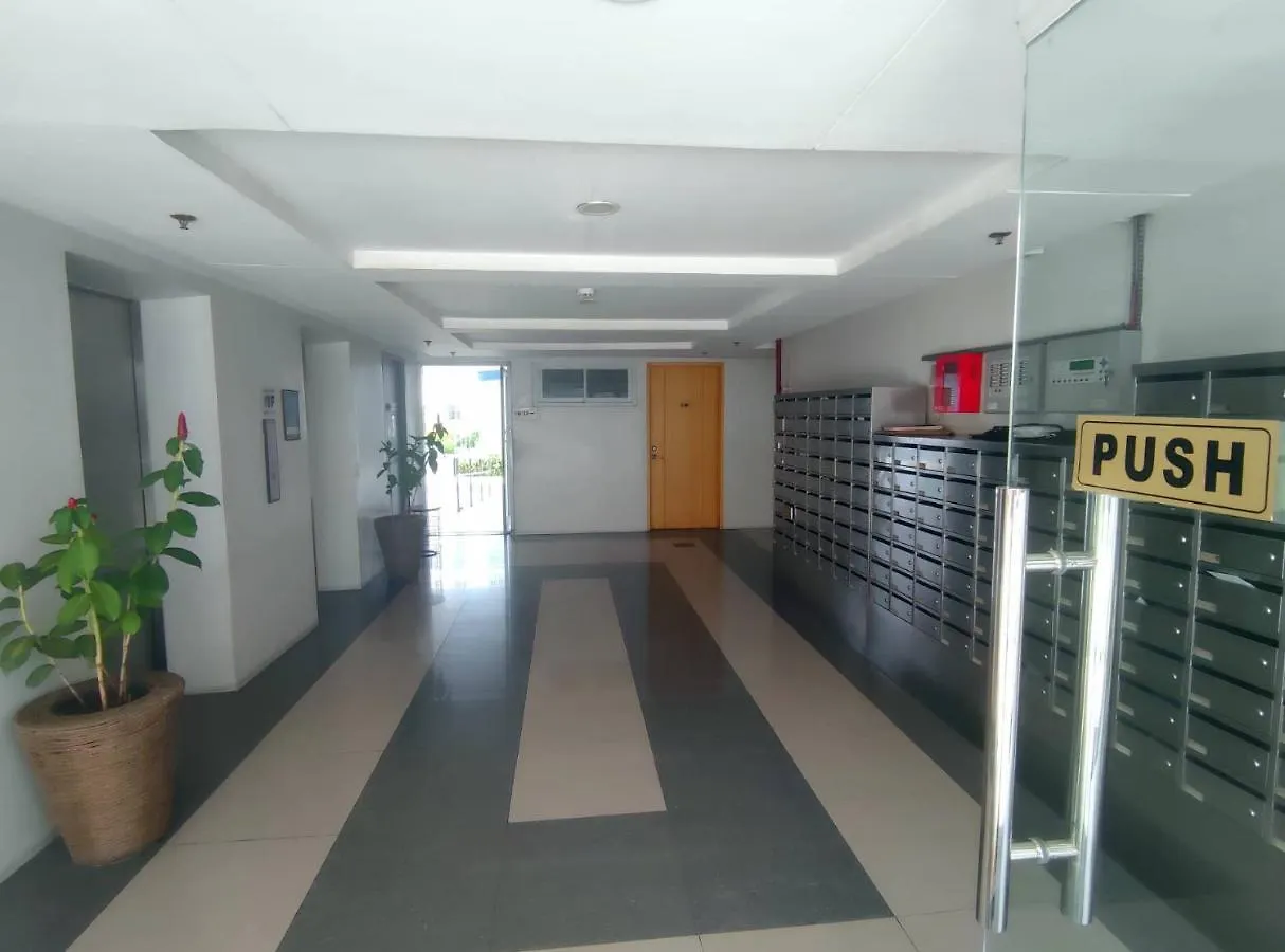Davao Condo 2Br Pool Wifi Netflix Aparthotel