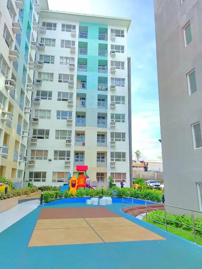 Davao Condo 2Br Pool Wifi Netflix 菲律宾