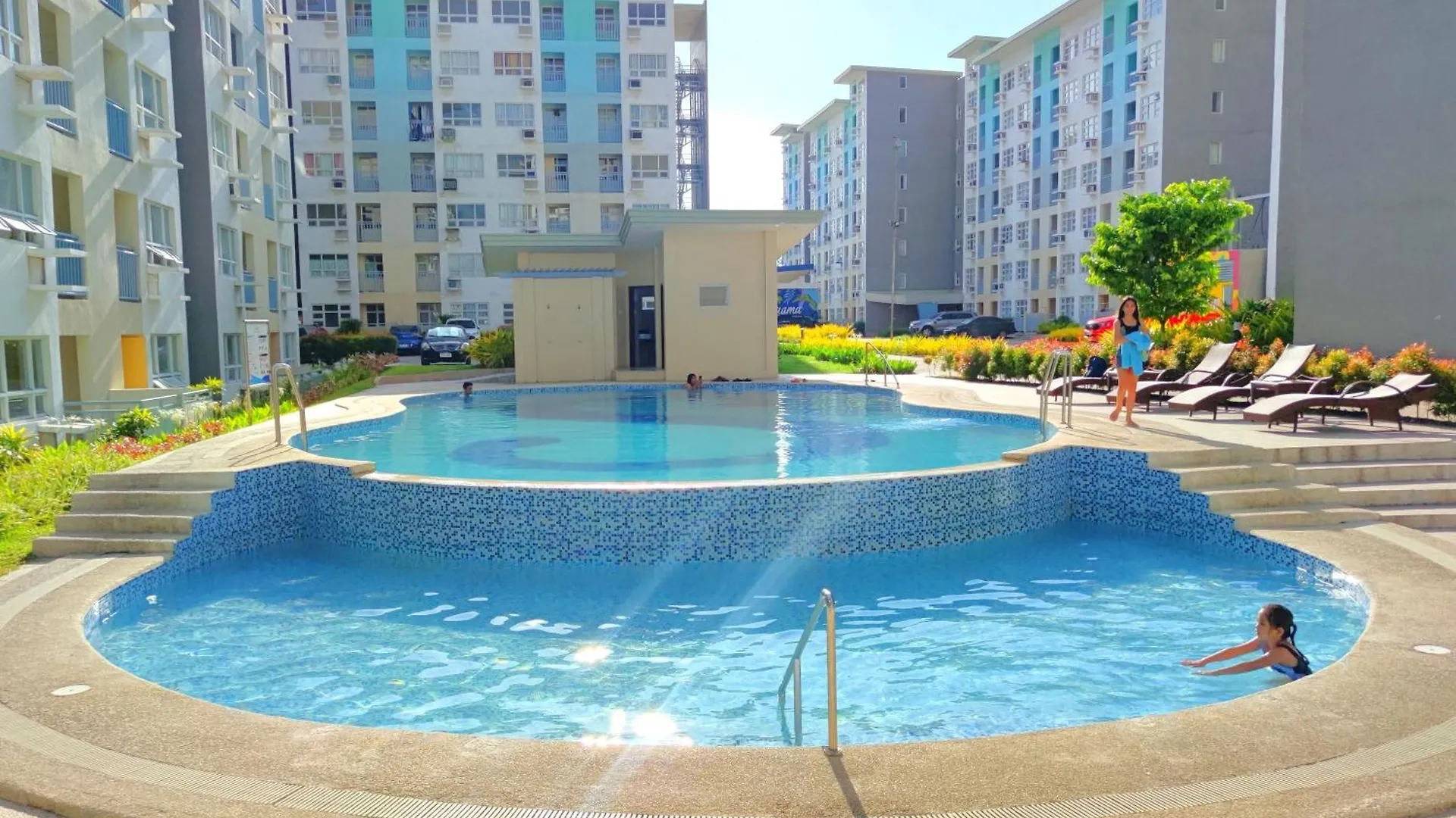 Davao Condo 2Br Pool Wifi Netflix